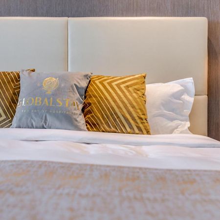Globalstay Damac Towers By Paramount In Business Bay Dubai Luaran gambar