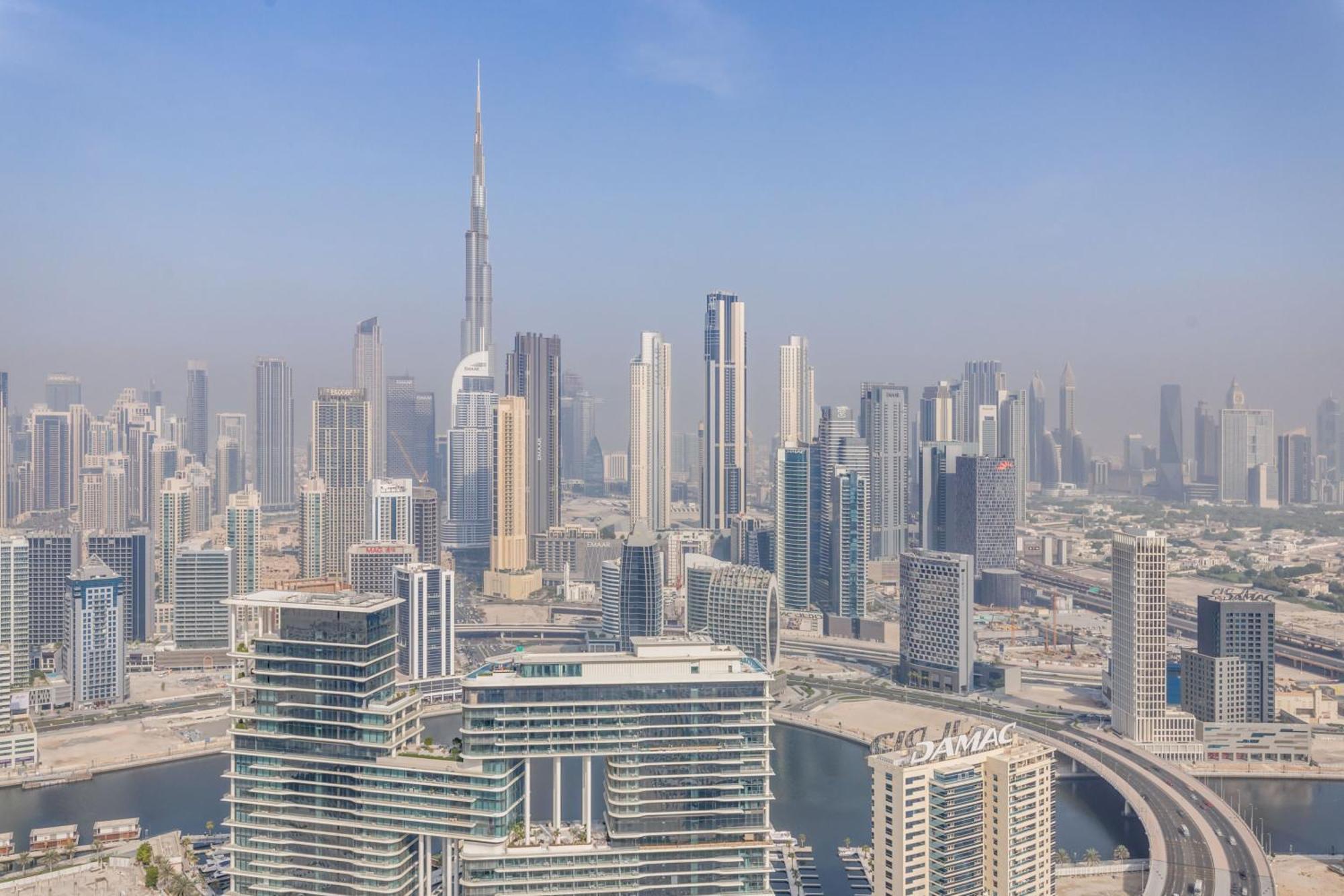 Globalstay Damac Towers By Paramount In Business Bay Dubai Luaran gambar